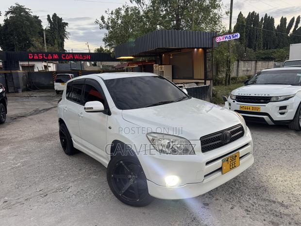 Toyota RAV4 1.8 2007 White