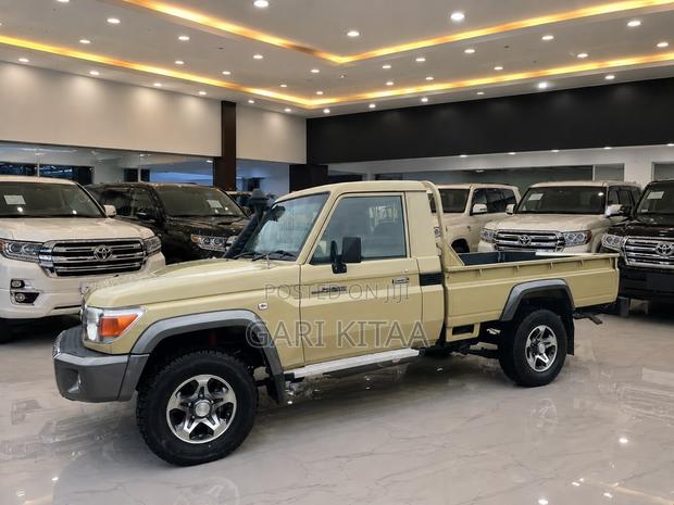 Toyota Land Cruiser 2014 Beige