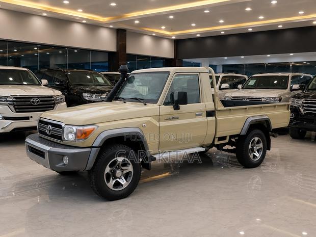 Toyota Land Cruiser 2014 Beige