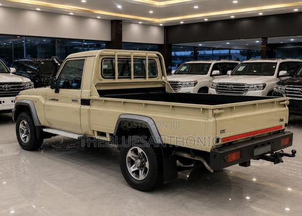 Toyota Land Cruiser 2015 Beige