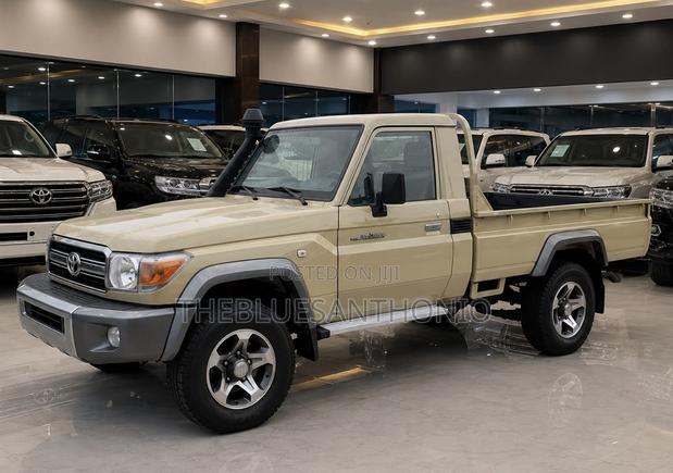 Toyota Land Cruiser 2015 Beige