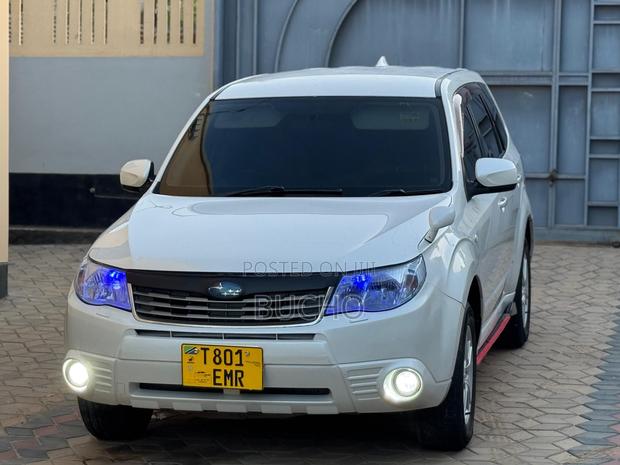 Subaru Forester 2009 White