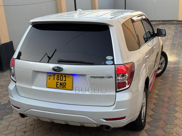 Subaru Forester 2009 White