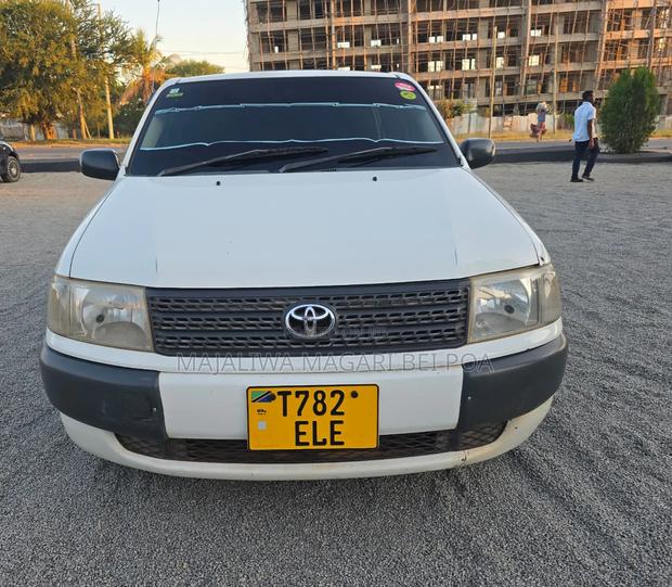 Toyota Probox 2010 White