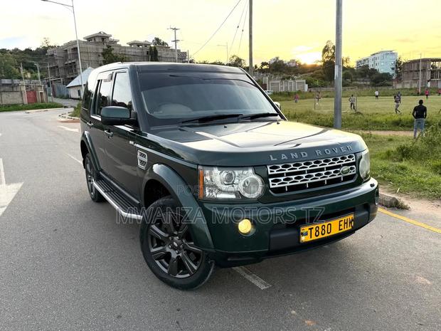 Land Rover Discovery 2012 Gray