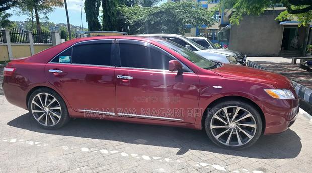 Toyota Camry 2010 Red