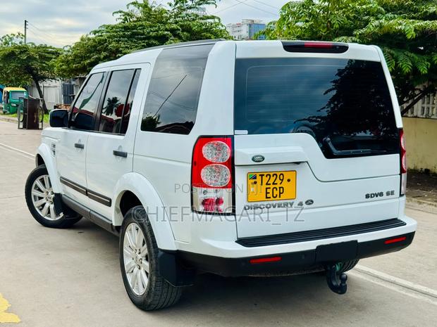Land Rover Discovery 2013 Pearl