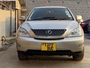 Toyota Harrier 2004 Gold for sale