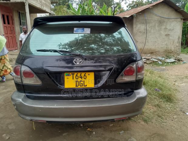 Toyota Harrier 2006 Black