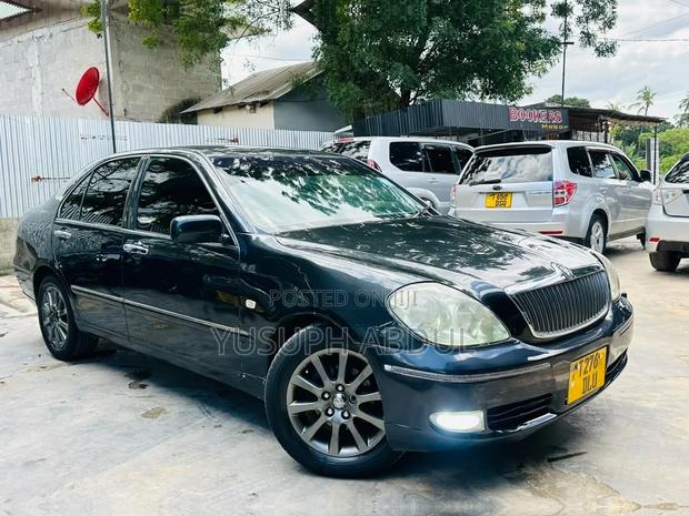 Toyota Brevis 2004 Gray