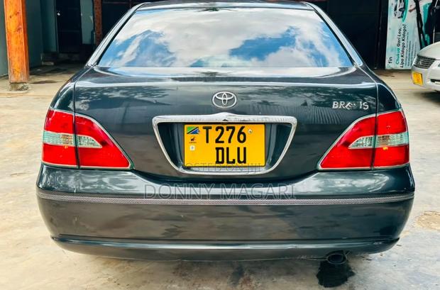 Toyota Brevis 2004 Blue