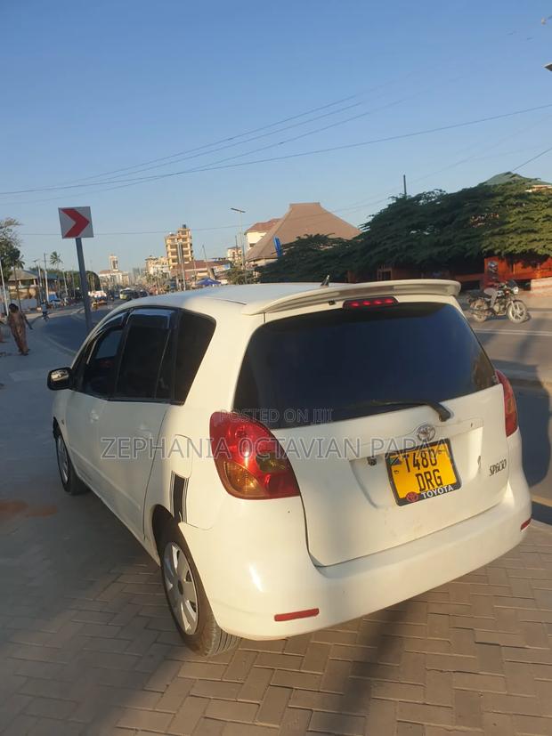 Toyota Corolla Spacio 2003 White