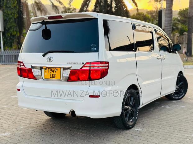 Toyota Alphard 2006 White
