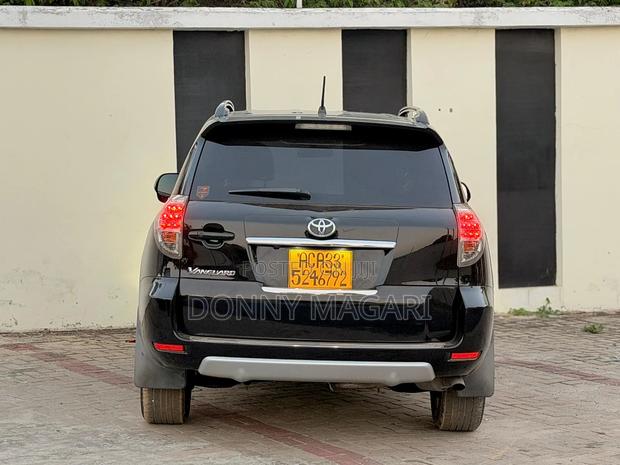 Toyota Vanguard 2009 Black