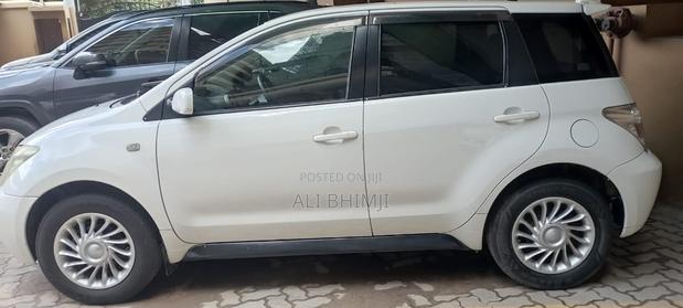 Toyota IST 2002 White