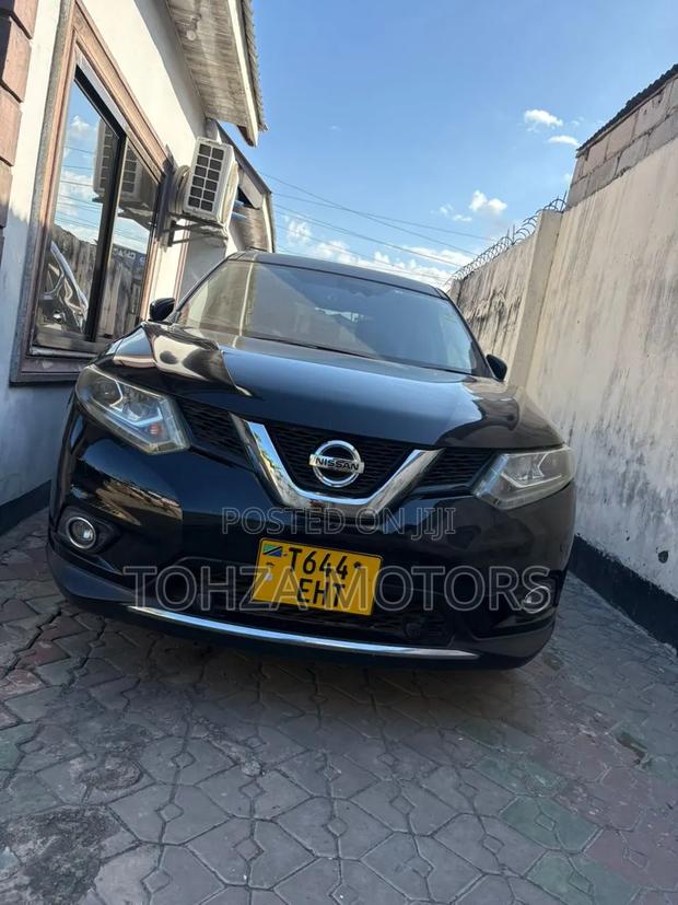 Nissan X-Trail 2016 Black