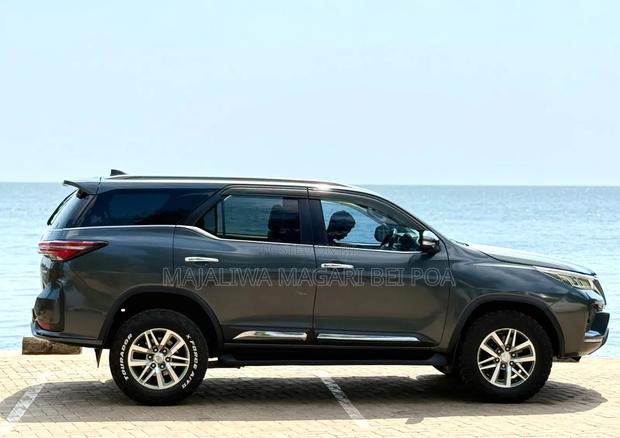 Toyota Fortuner 2016 Gray