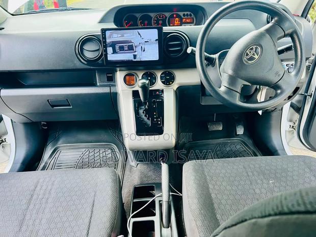 Toyota Corolla Rumion 2008 White