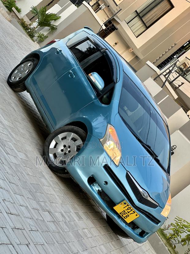 Toyota Ractis 1.5 AWD 2006 Blue
