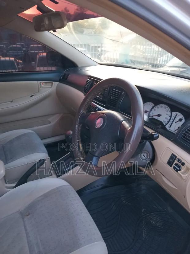 Toyota Corolla 2005 Silver