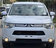 Mitsubishi Outlander 2013 White for sale