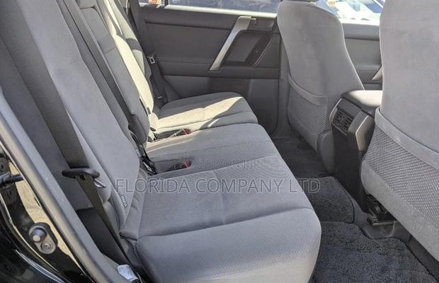 Toyota Land Cruiser Prado 2017 Black