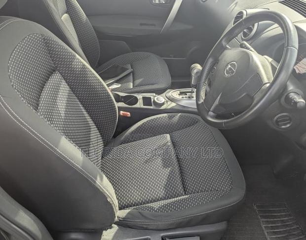 Nissan Dualis 2012 Black