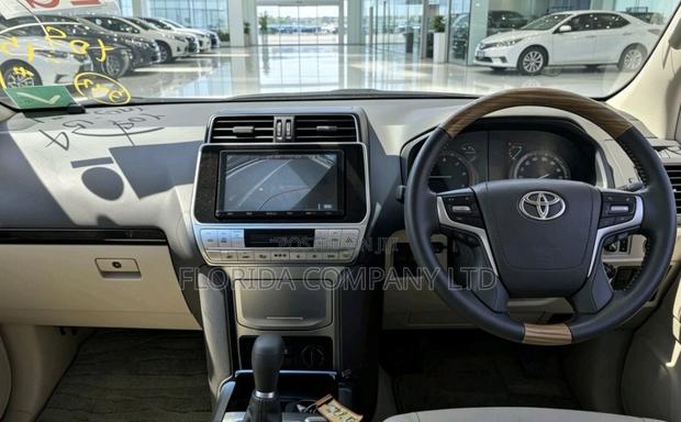 Toyota Land Cruiser Prado 2019