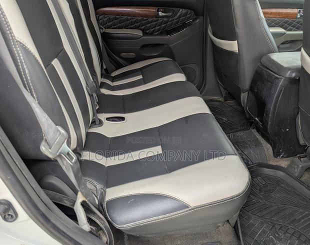 Toyota Land Cruiser Prado 2007 White
