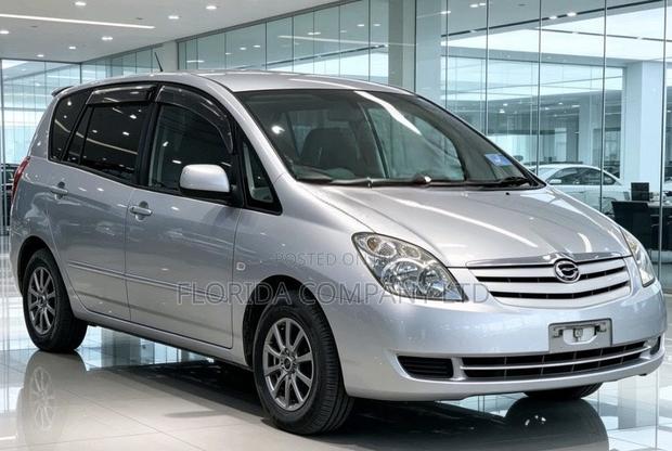 Toyota Corolla Spacio 2004 Silver