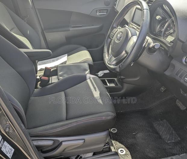 Toyota Ractis 2013 Black
