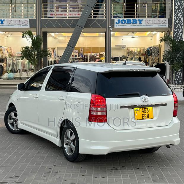 Toyota Wish 2005 White