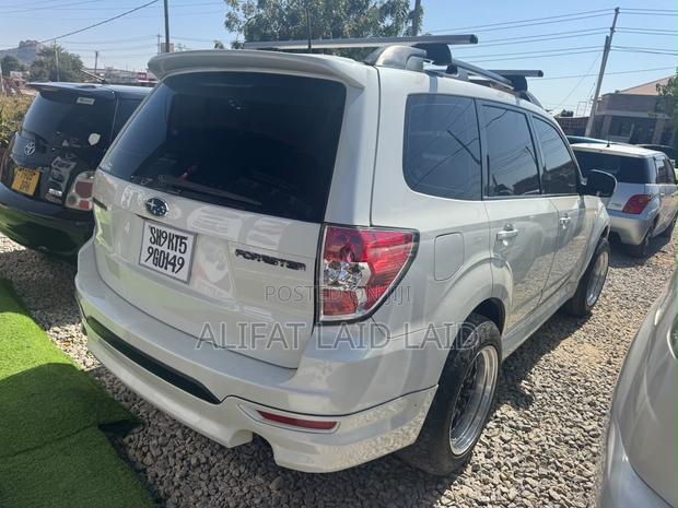 Subaru Forester 2009 White