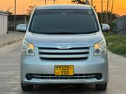 Toyota Noah 2007 Silver for sale