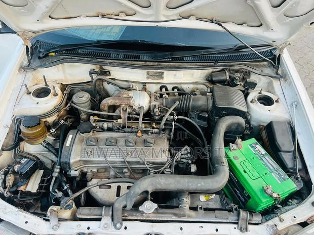 Toyota Starlet 2002 White