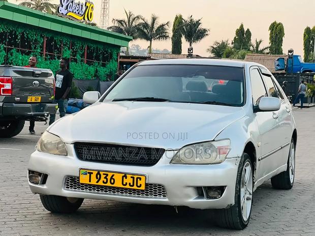 Toyota Altezza 2002 Silver