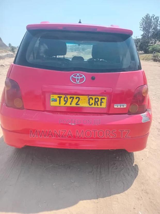 Toyota IST 2003 Red