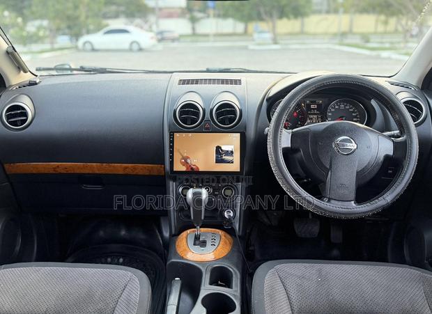 Nissan Dualis 2011 Silver