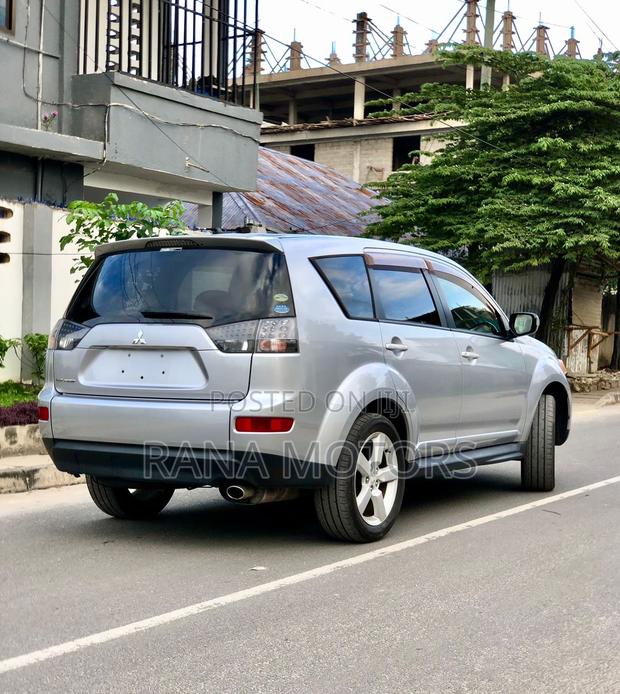 Mitsubishi Outlander 2009 Silver