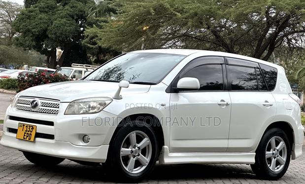 Toyota RAV4 2007 White