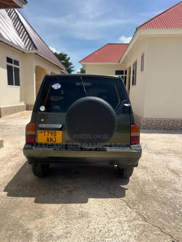 Suzuki Escudo 1990 Black