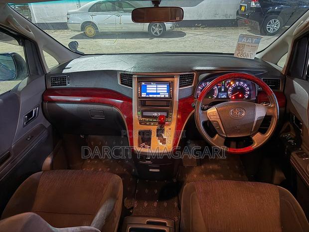 Toyota Alphard 2010 Blue