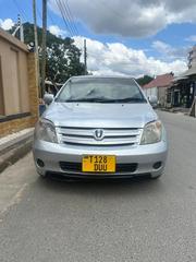 Toyota IST 2003 Silver for sale