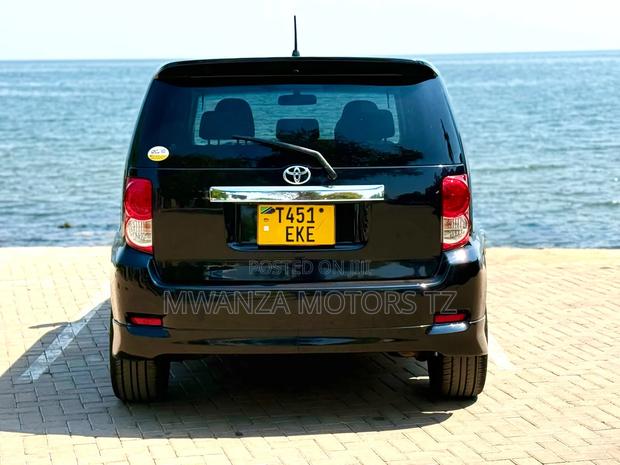 Toyota Corolla Rumion 2008 Matt Black