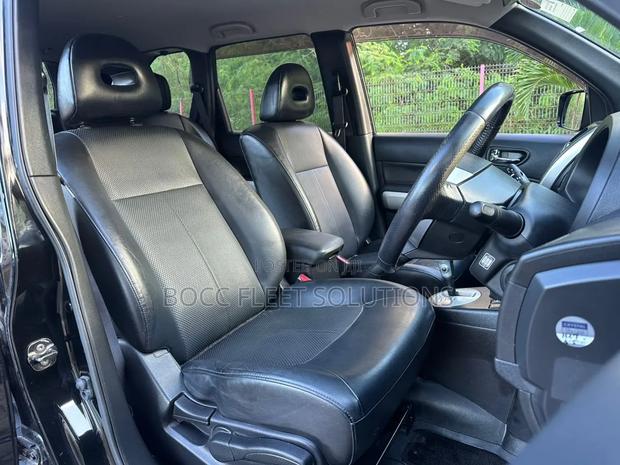 Nissan X-Trail 2012 Black