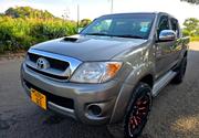 Toyota Hilux 2009 Gray for sale