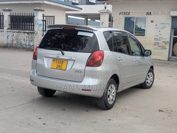 Toyota Corolla Spacio 2004 Silver