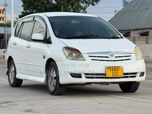Toyota Corolla Spacio 2006 White