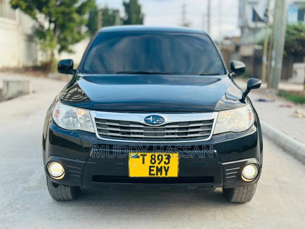 Subaru Forester 2010 Black