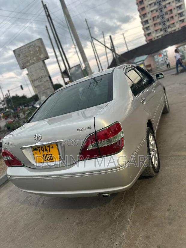 Toyota Brevis 2004 Silver